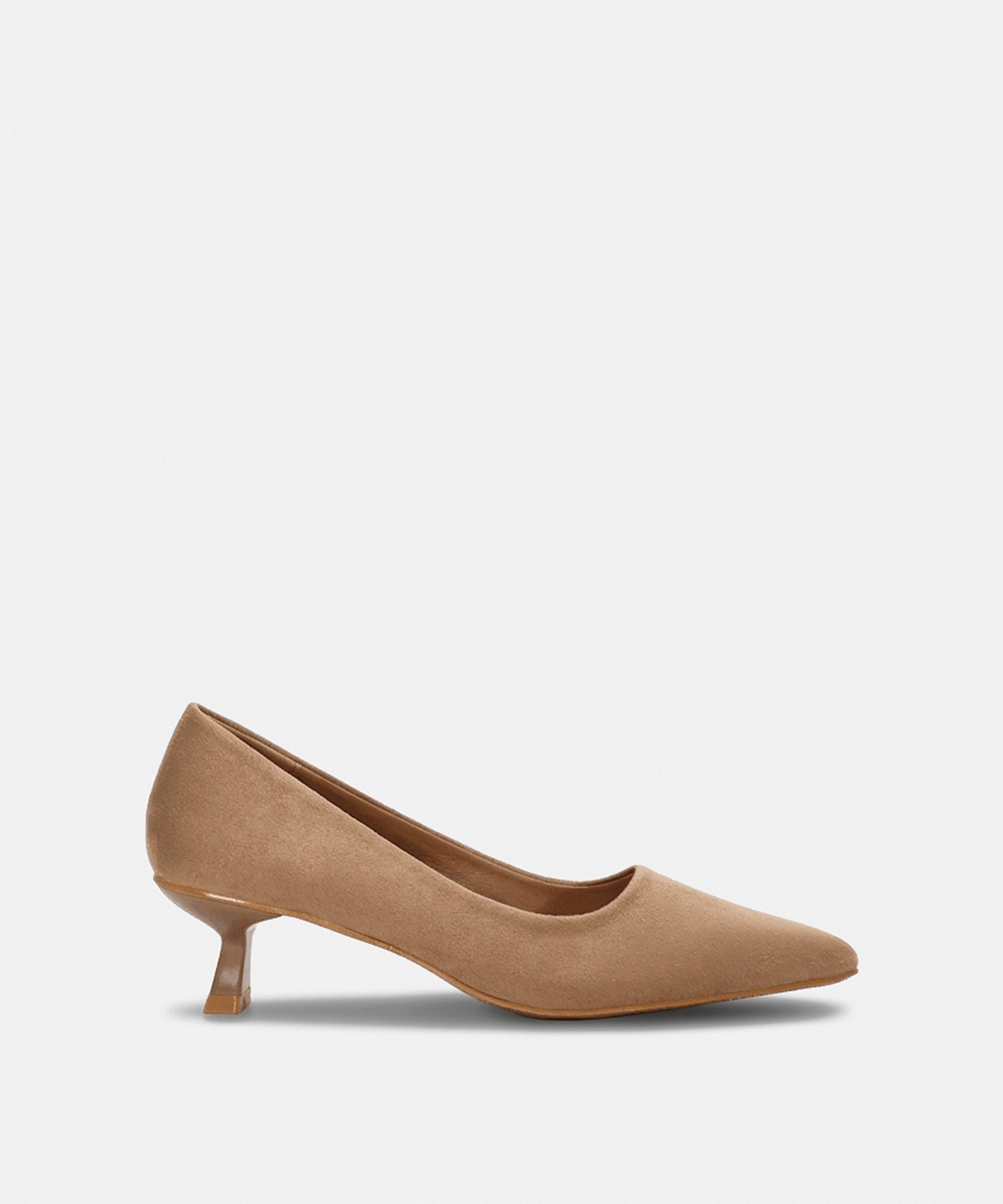Zapato tac&oacute;n kitten sal&oacute;n